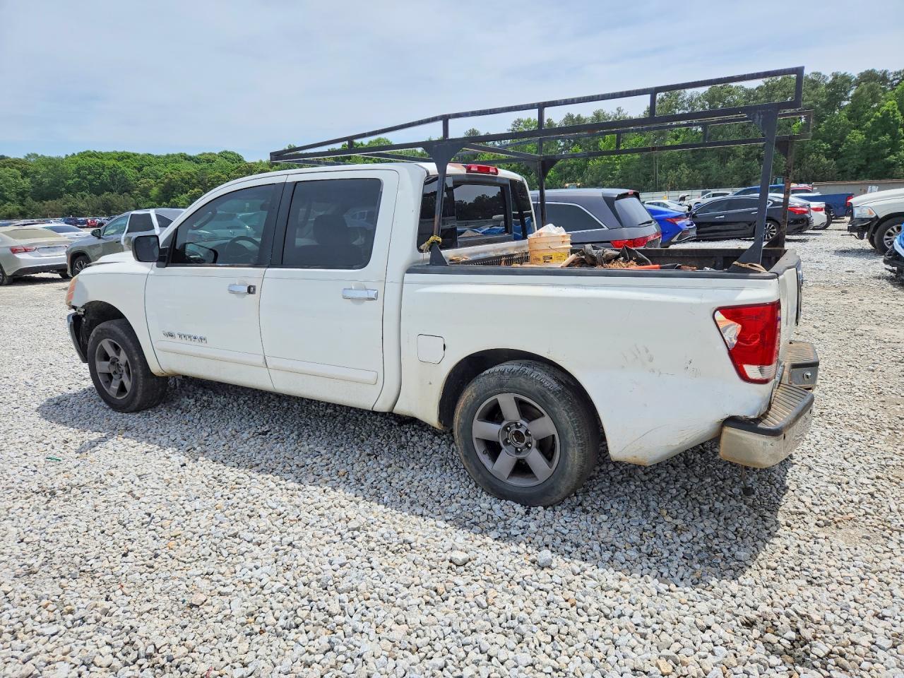 2005 Nissan Titan Xe - Фото 2