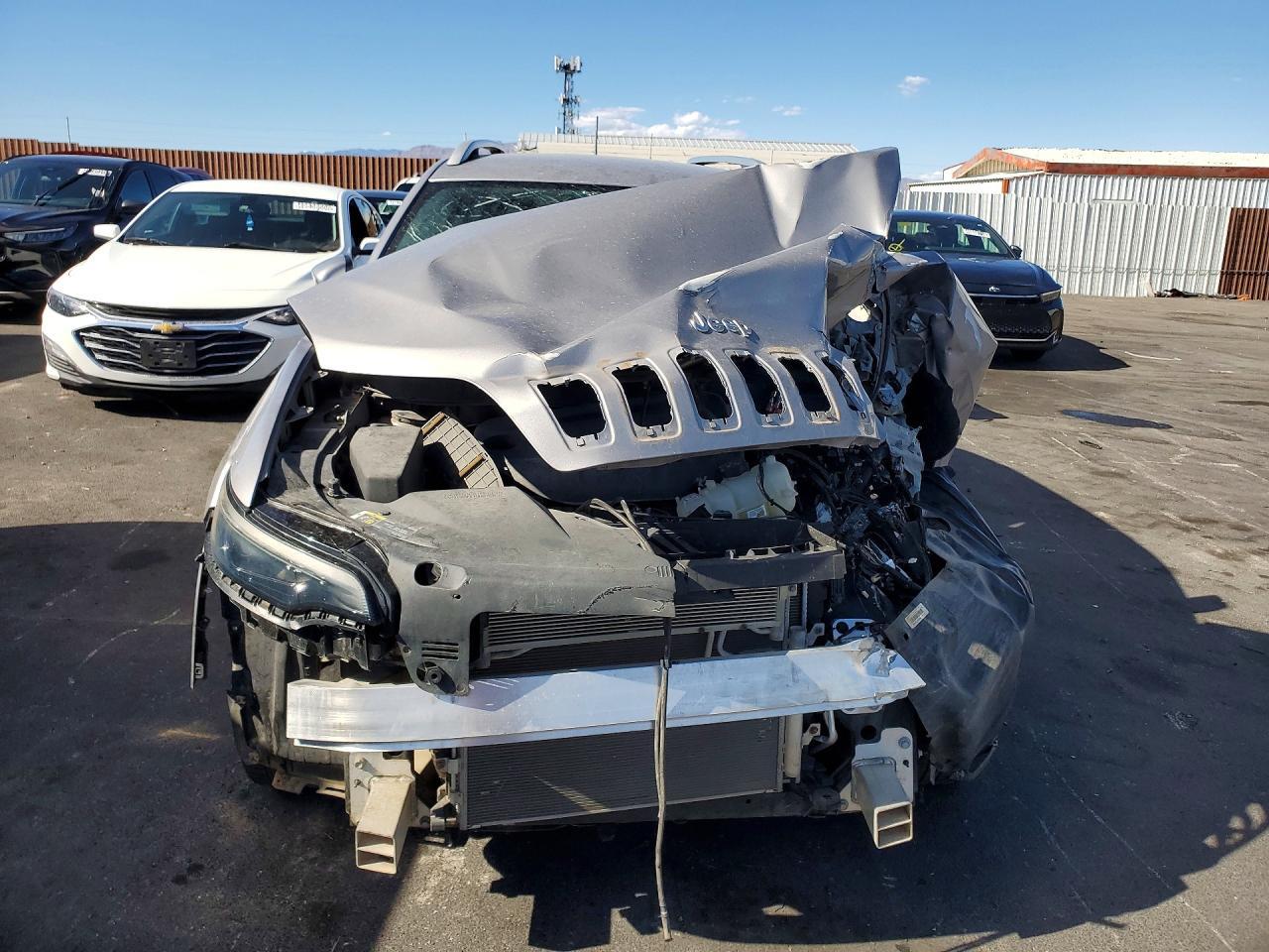 2020 Jeep Cherokee Limited - Image 5