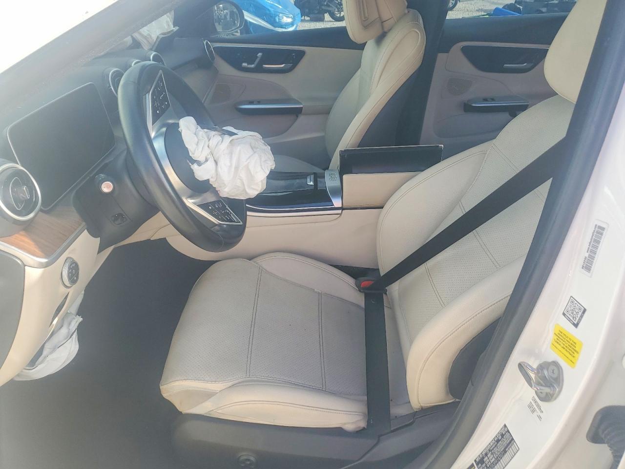 2023 Mercedes-Benz C 300 - Image 7