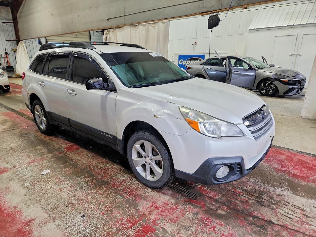 2013 Subaru Outback 2.5I Premium - Фото 4
