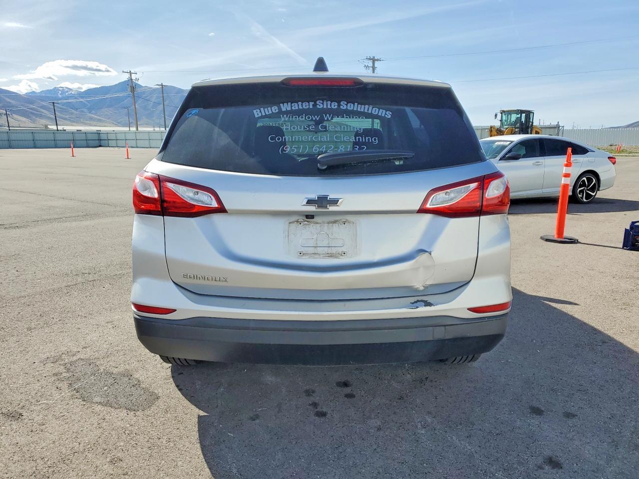 2019 Chevrolet Equinox Ls - Image 6