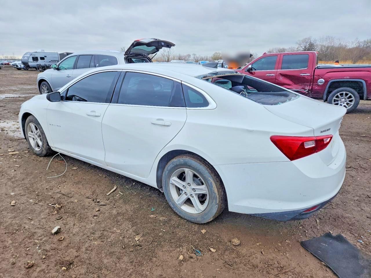 2019 Chevrolet Malibu Ls - Фото 2