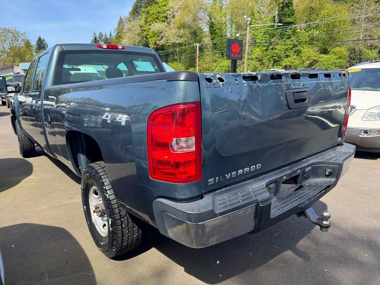 2009 Chevrolet Silverado K3500 - Image 3