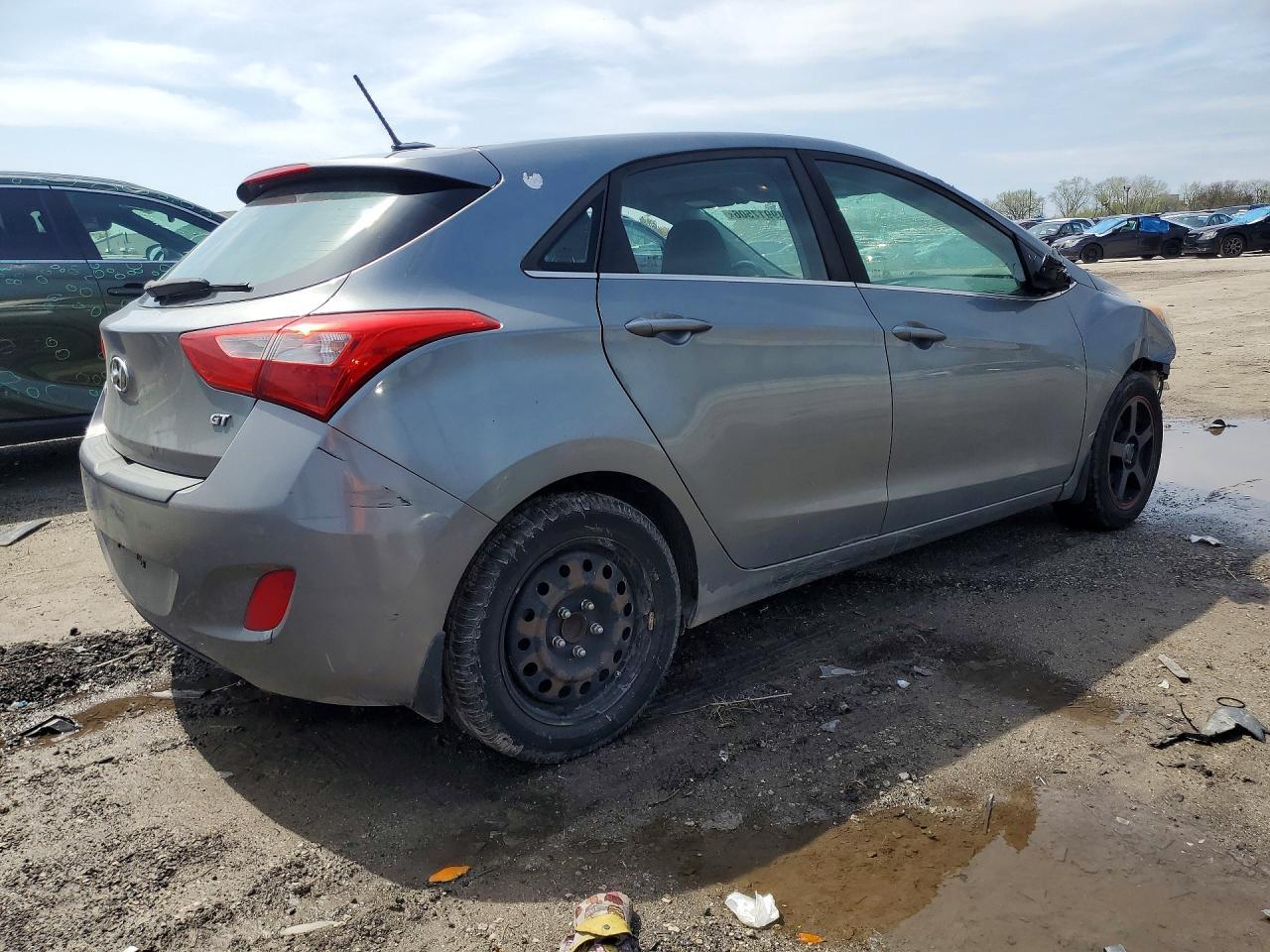 2017 Hyundai Elantra Gt Base - Фото 3