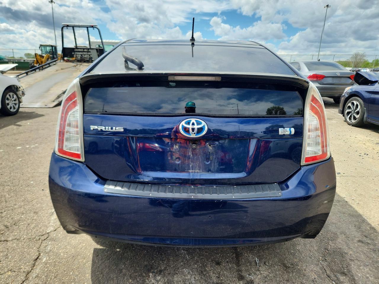 2012 Toyota Prius Two - Фото 6