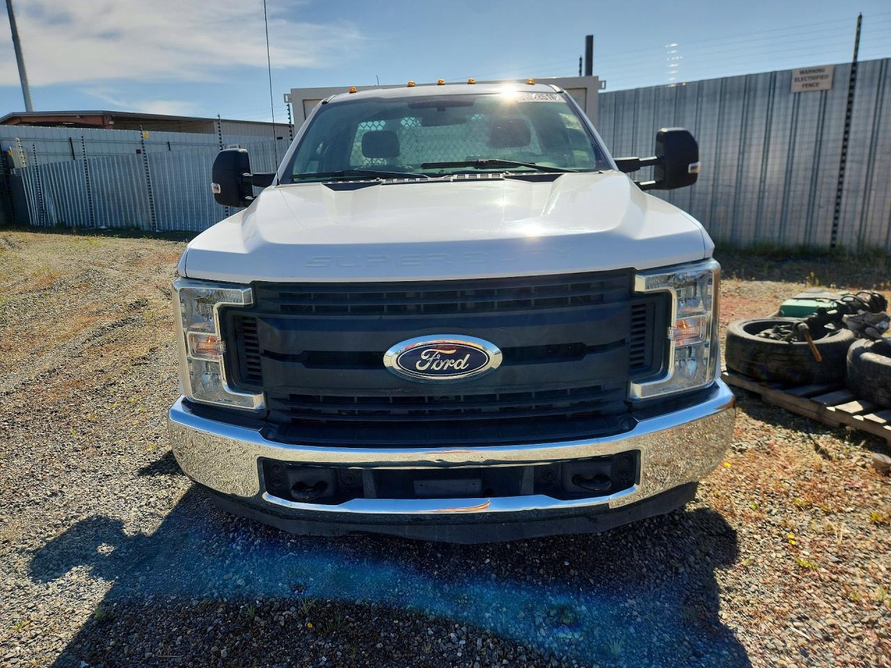 2017 Ford F350 Super Duty - Фото 5