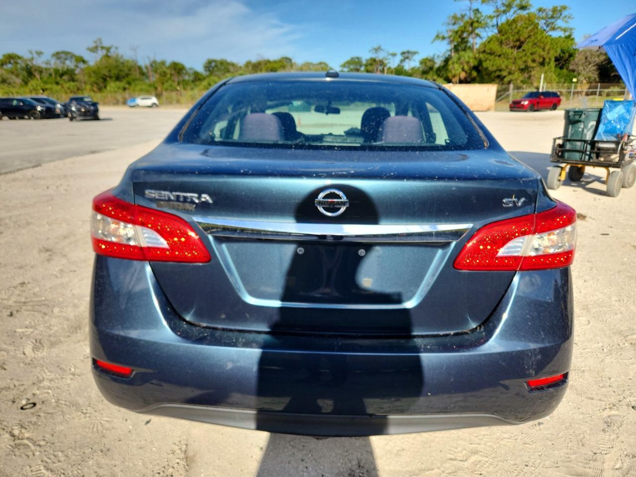 2015 Nissan Sentra S - Фото 6