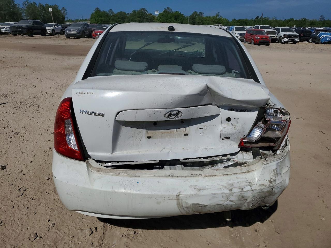2009 Hyundai Accent Gls - Image 6
