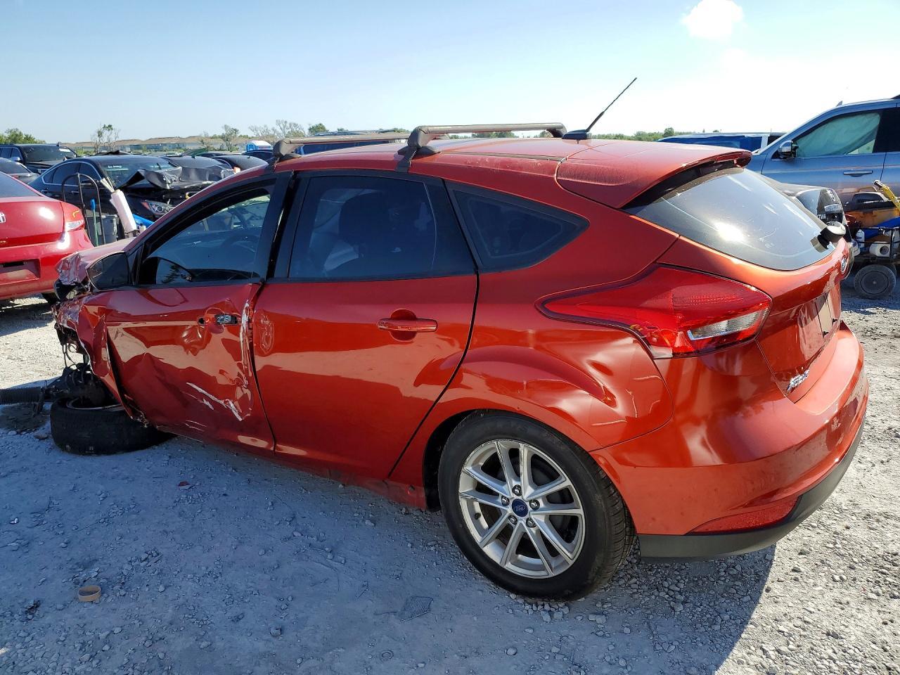 2018 Ford Focus Se - Фото 2