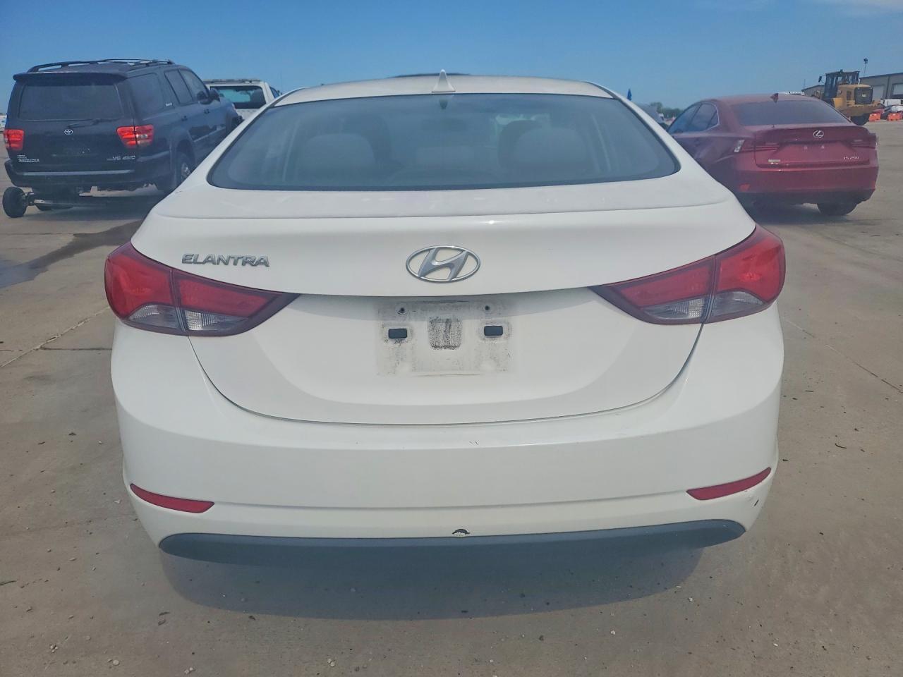 2014 Hyundai Elantra Se - Фото 6