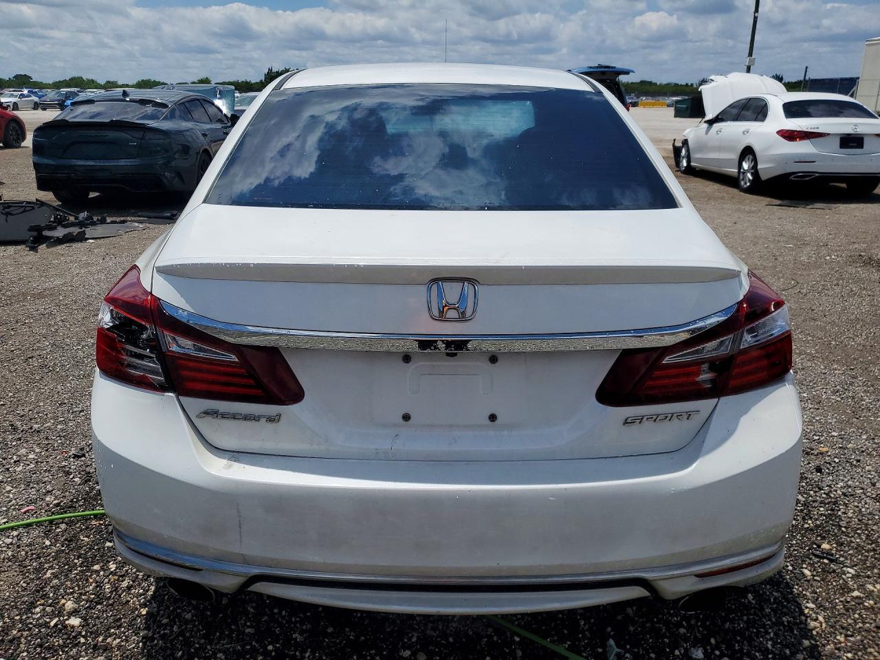 2017 Honda Accord Sport - Фото 6