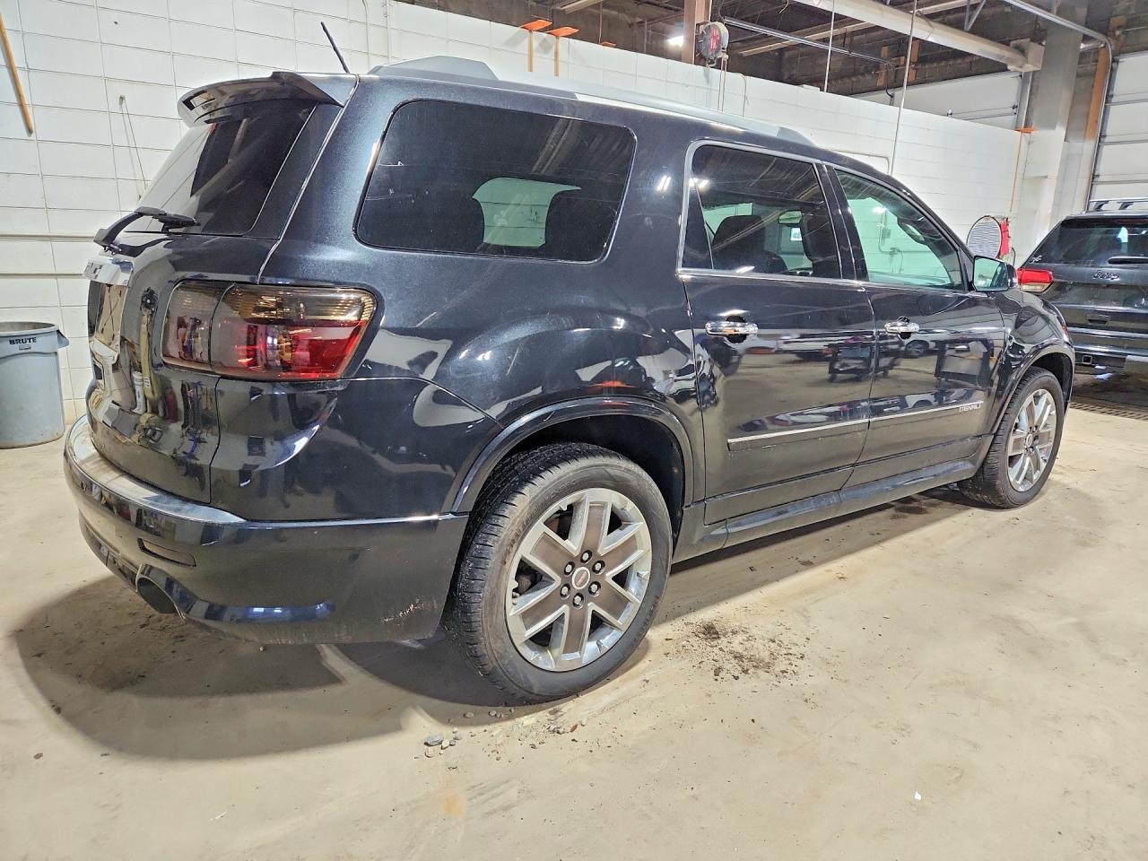2012 GMC Acadia Denali - Фото 3