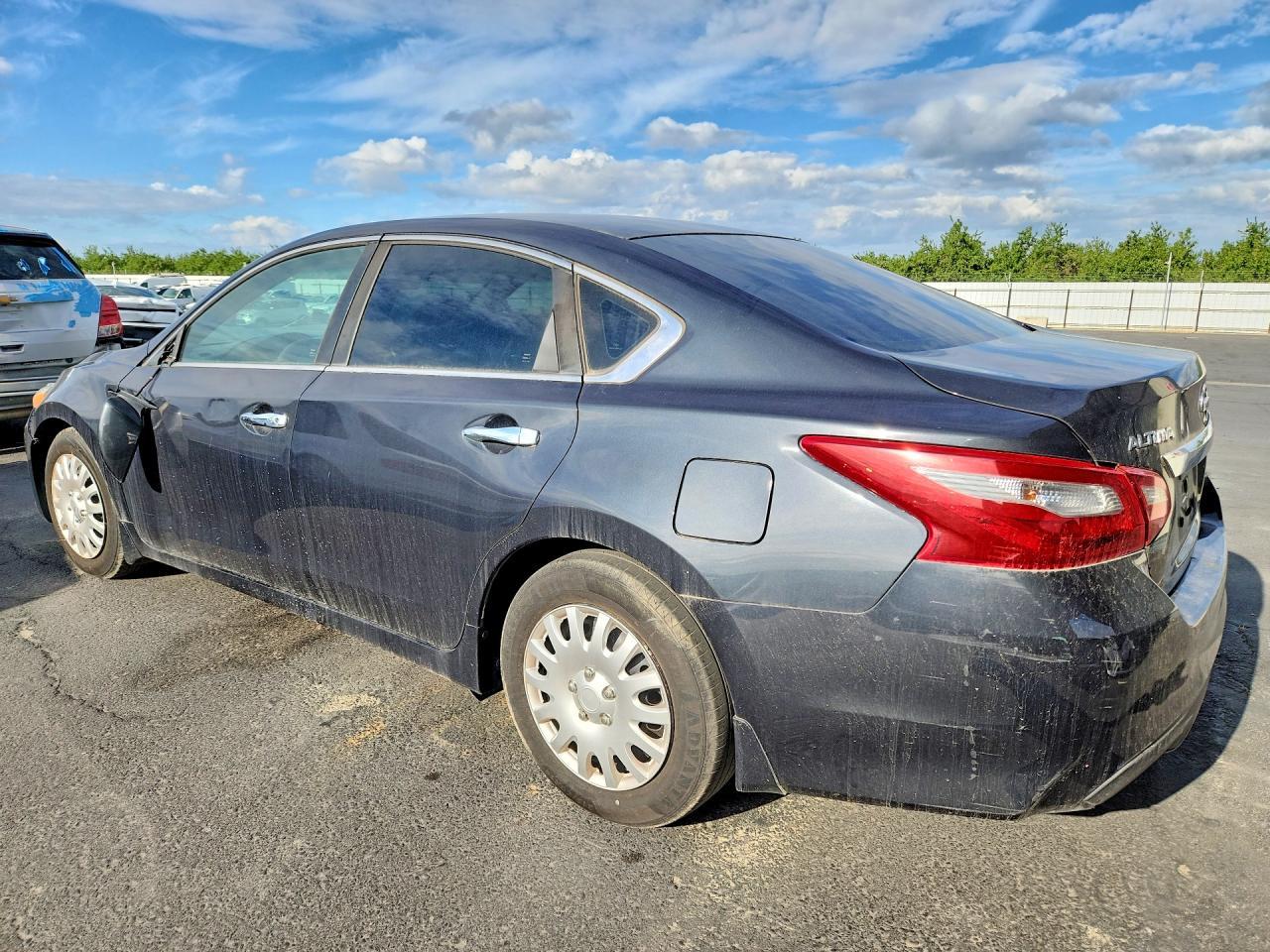 2018 Nissan Altima 2.5 S - Image 2