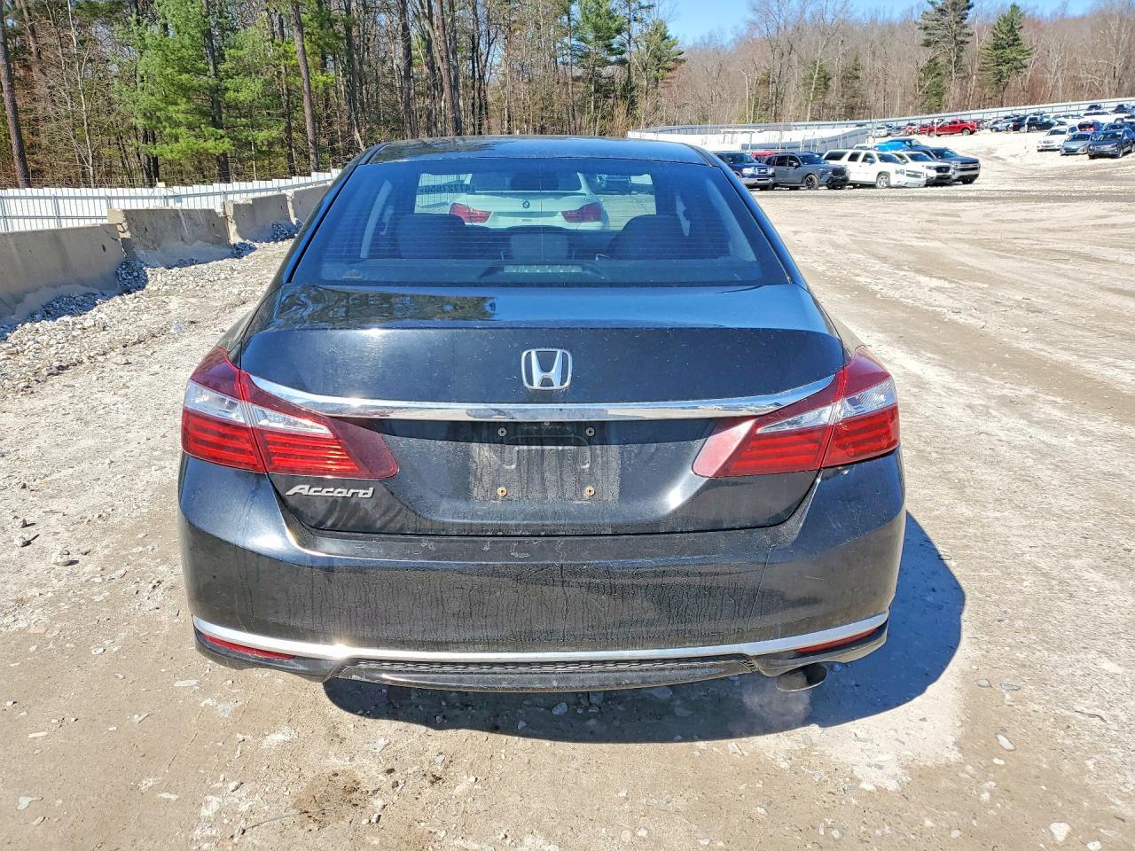 2017 Honda Accord Lx - Image 5