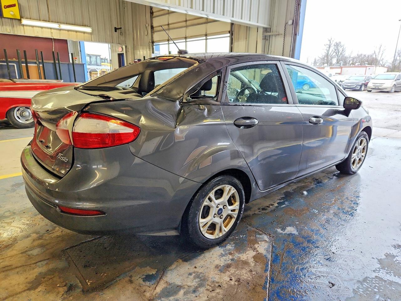 2016 Ford Fiesta Se - Image 3