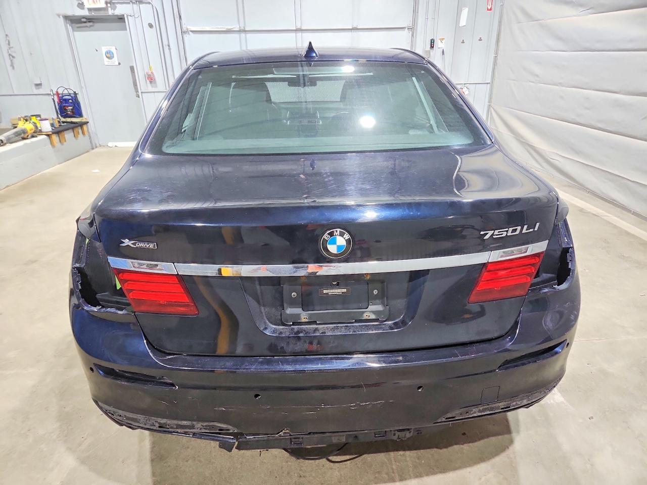 2015 BMW 750 Lxi - Фото 6
