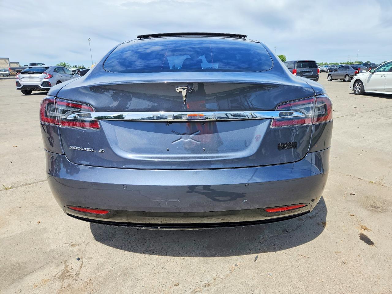 2016 Tesla Model S - Фото 6