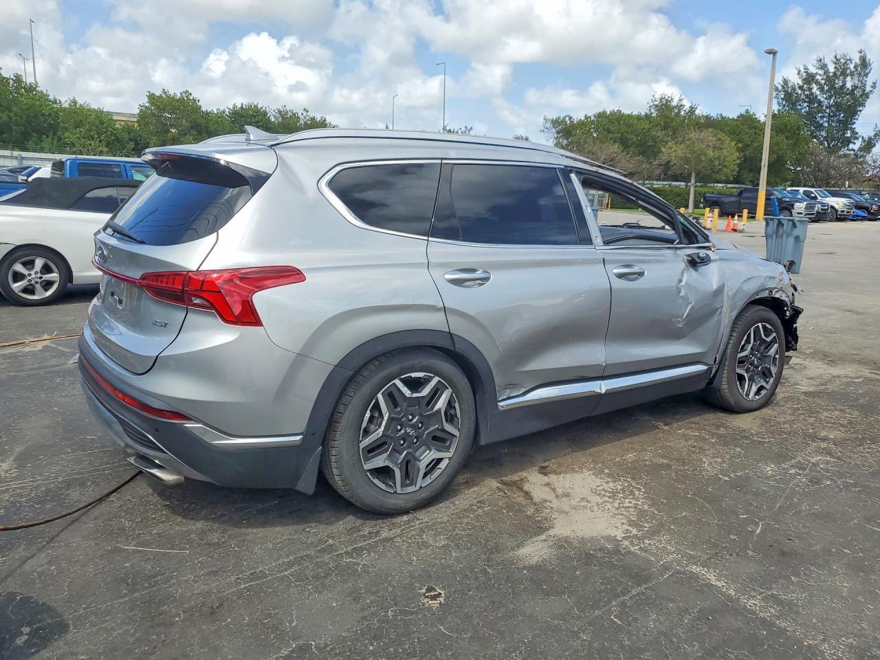 2023 Hyundai Santa Fe Limited - Image 3