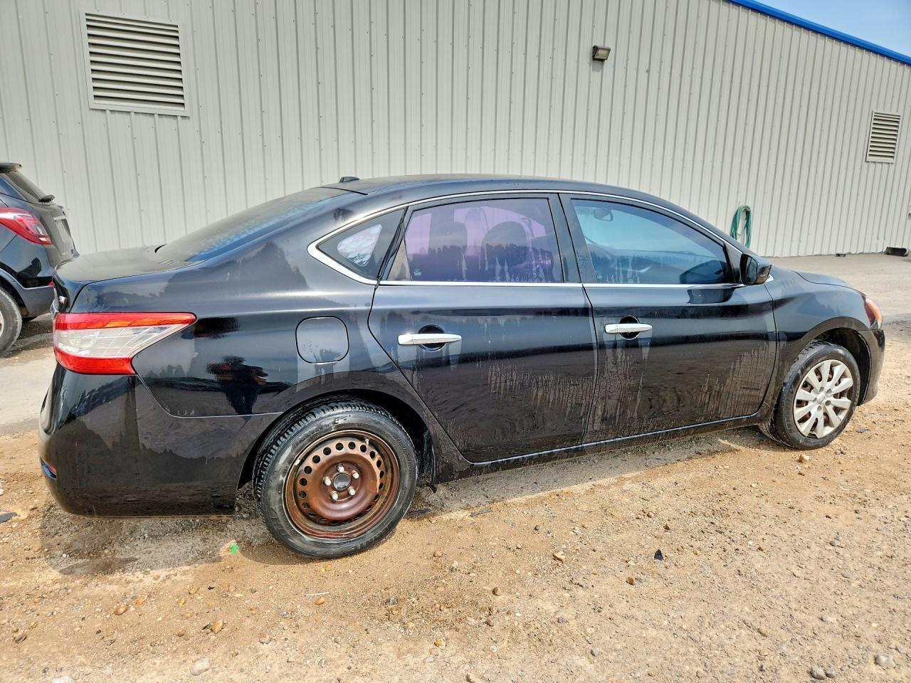 2015 Nissan Sentra S - Фото 3