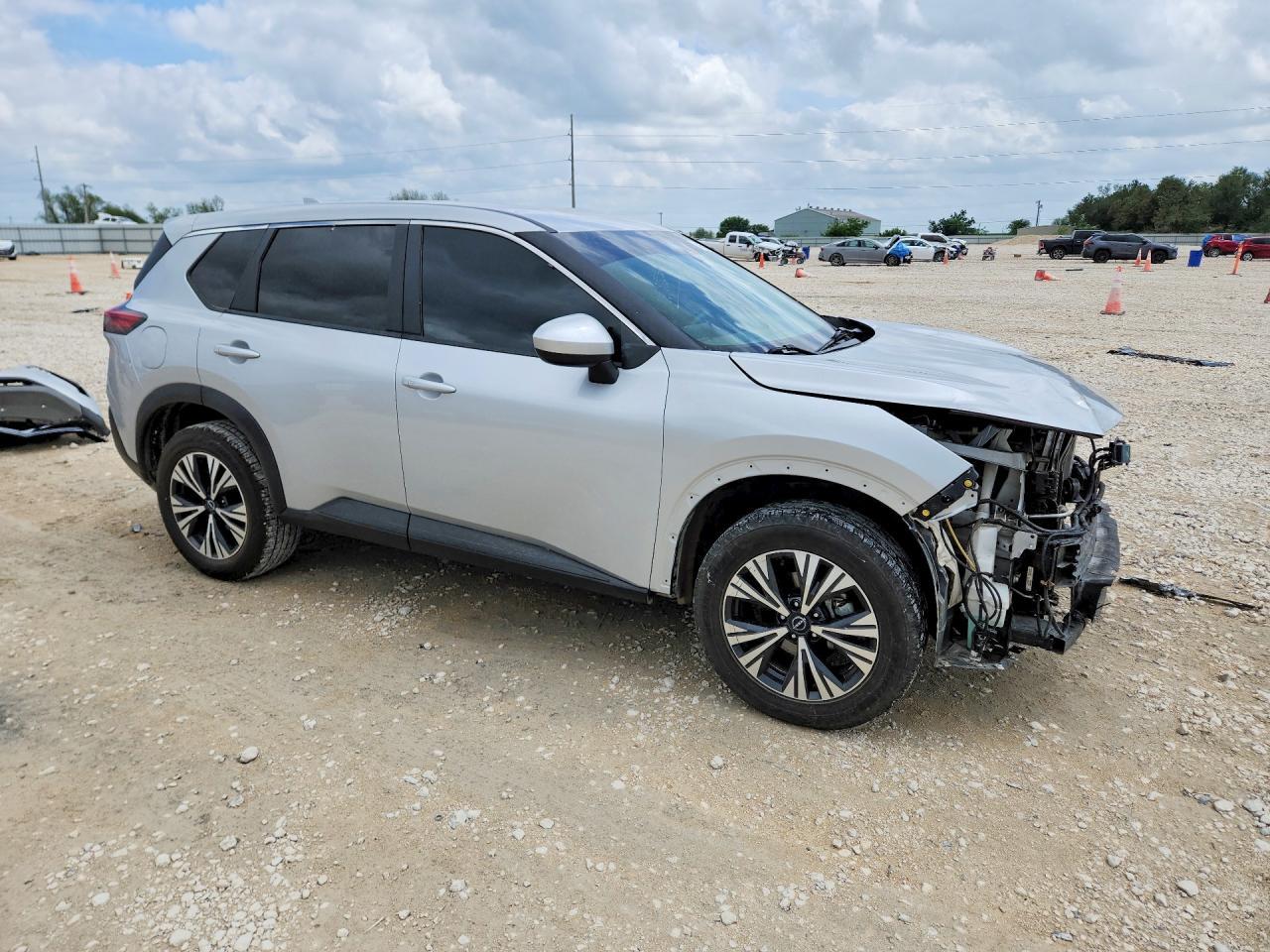 2023 Nissan Rogue Sv - Фото 4