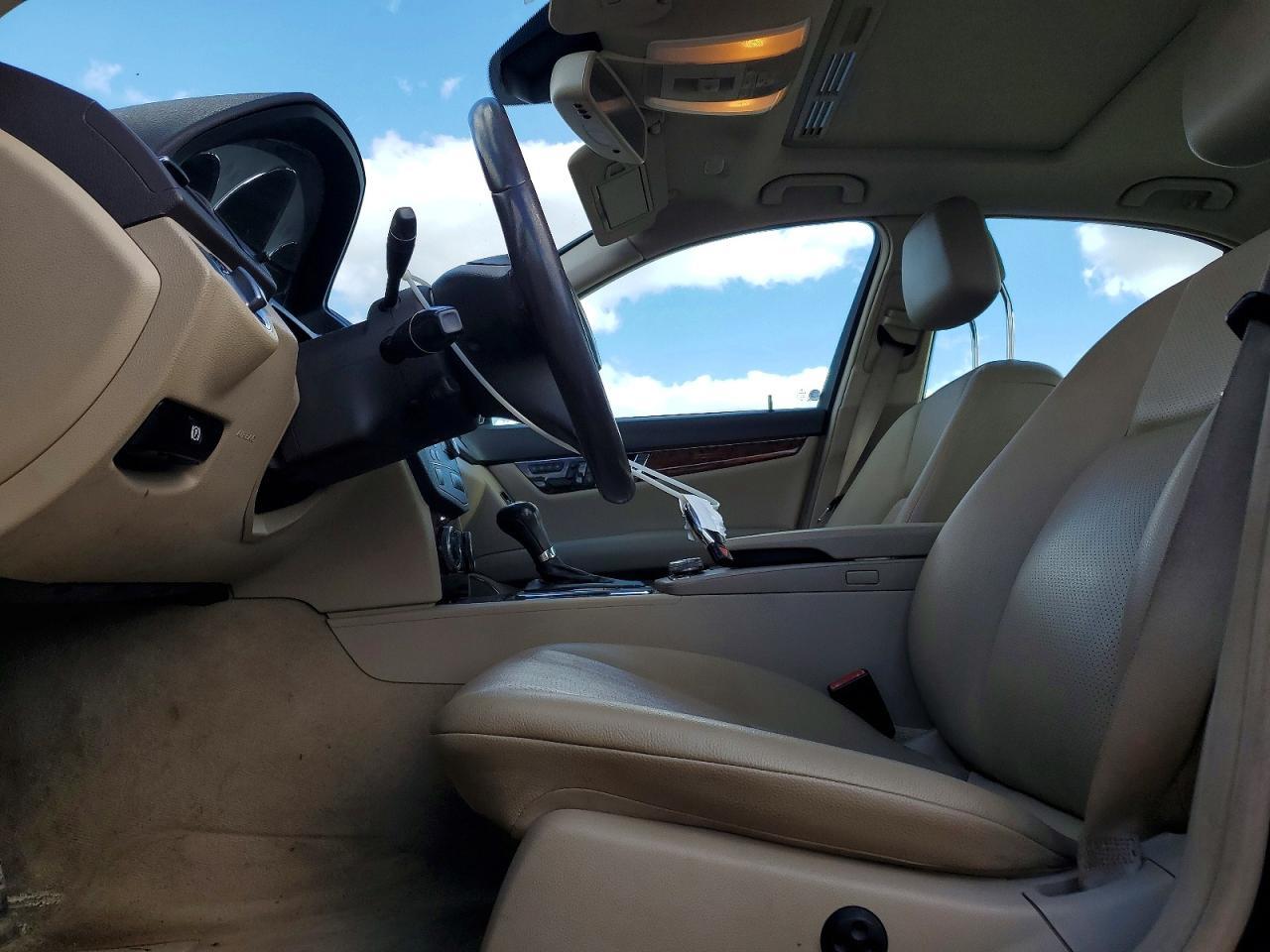 2010 Mercedes Benz C 300 4Matic - Image 7
