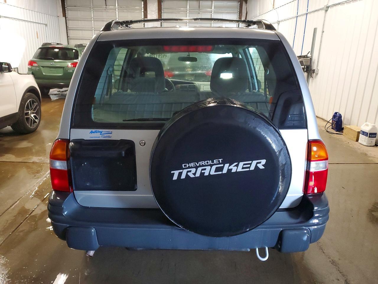 2002 Chevrolet Tracker - Фото 6