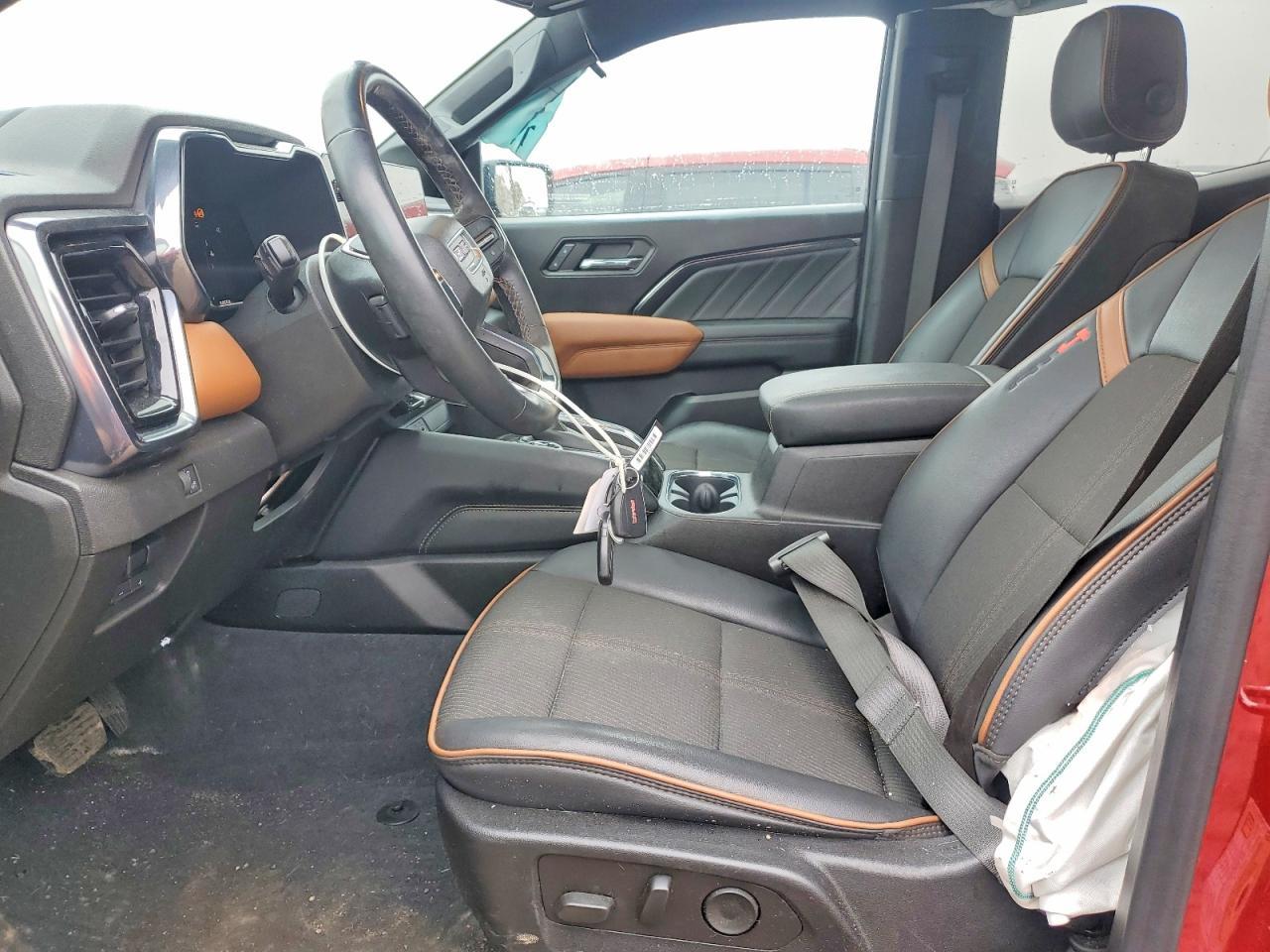2023 GMC Canyon At4 Crew Cab 4Wd - Фото 7