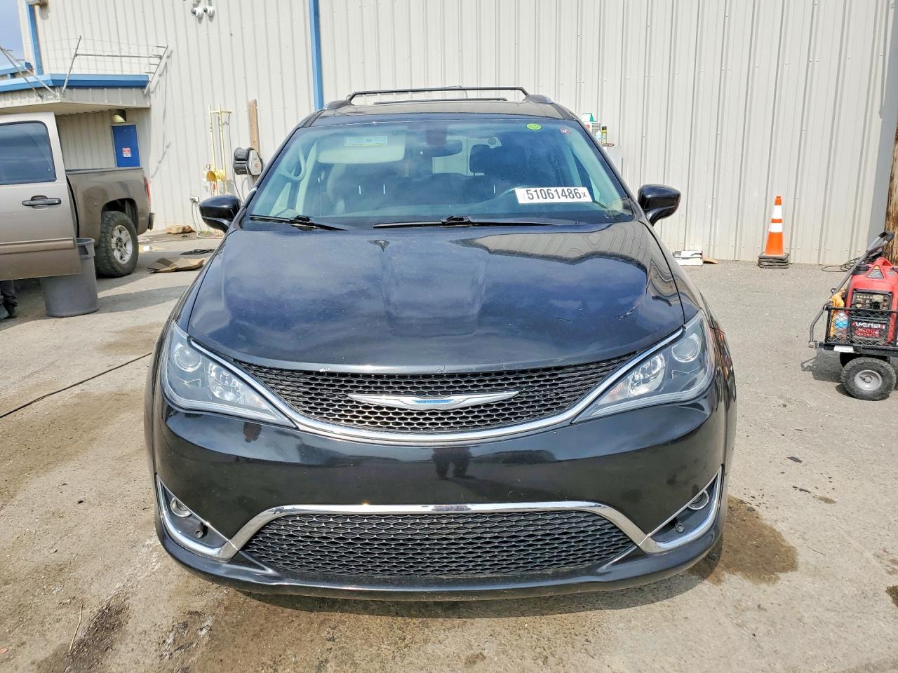 2018 Chrysler Pacifica Touring L Plus - Image 5