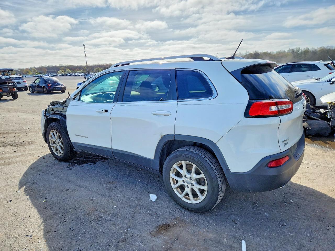 2014 Jeep Cherokee Latitude - Фото 2