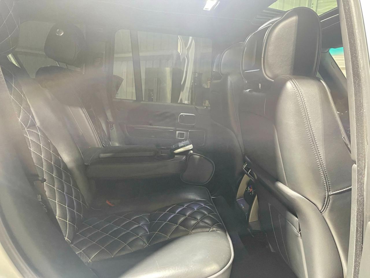 2011 Land Rover Range Rover Hse Luxury - Image 6