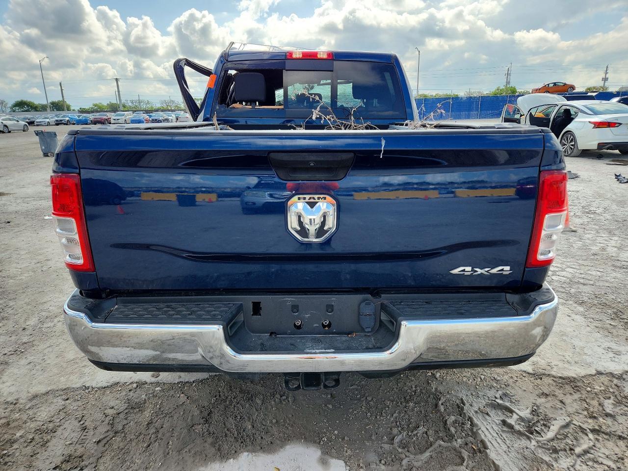 2022 Ram 2500 Tradesman - Image 6