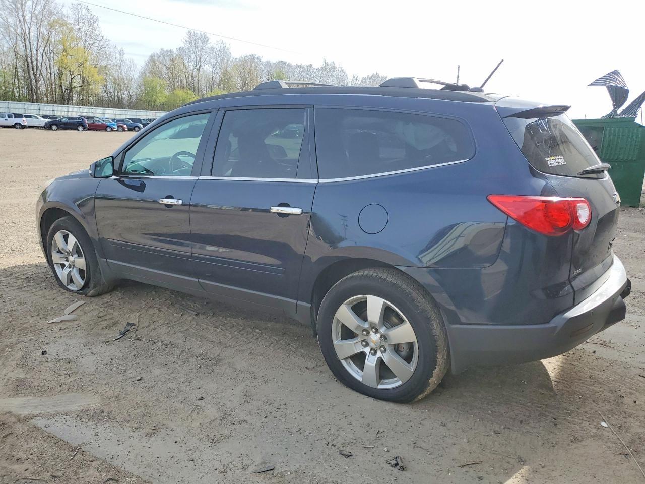 2011 Chevrolet Traverse Lt - Фото 2
