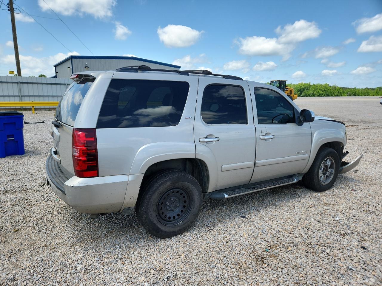 2008 Chevrolet Tahoe C1500 - Image 3