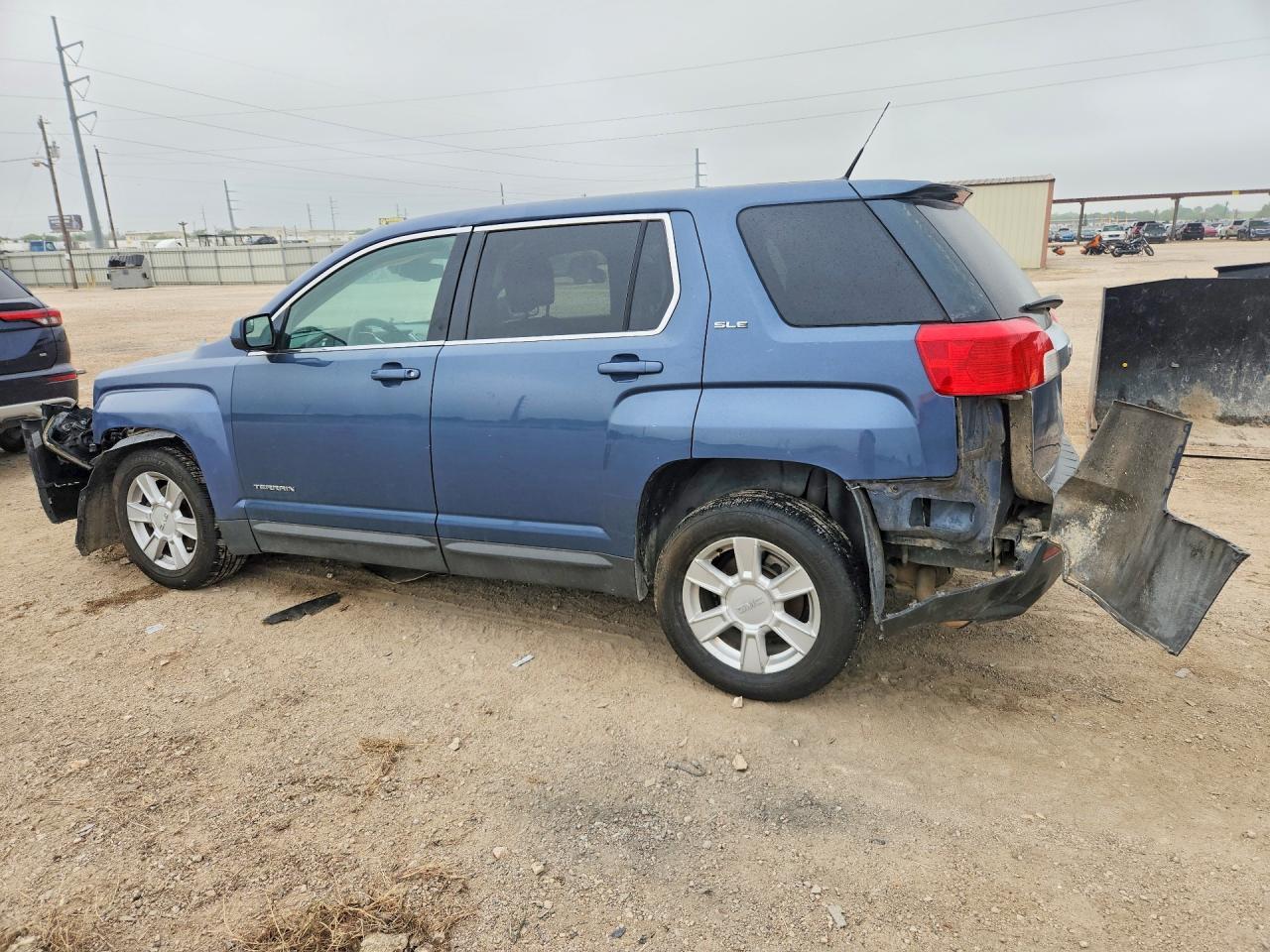 2012 GMC Terrain - Image 2
