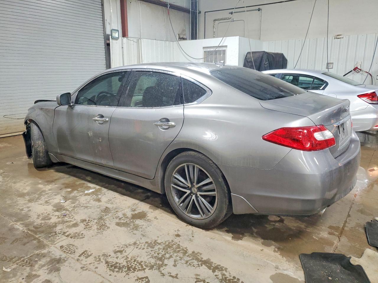 2012 Infiniti M37 Base - Фото 2