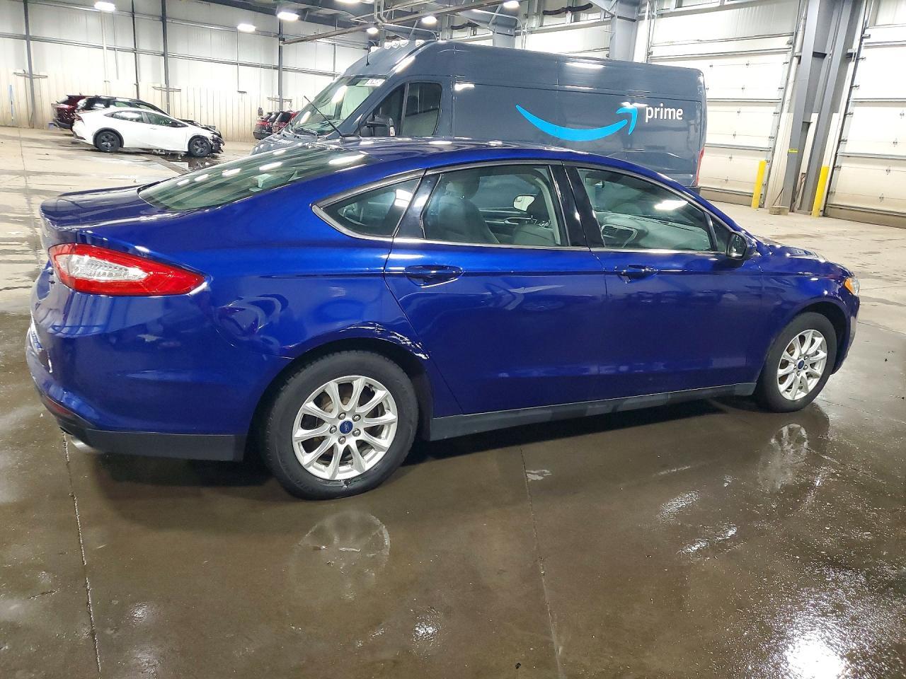 2015 Ford Fusion S - Фото 3