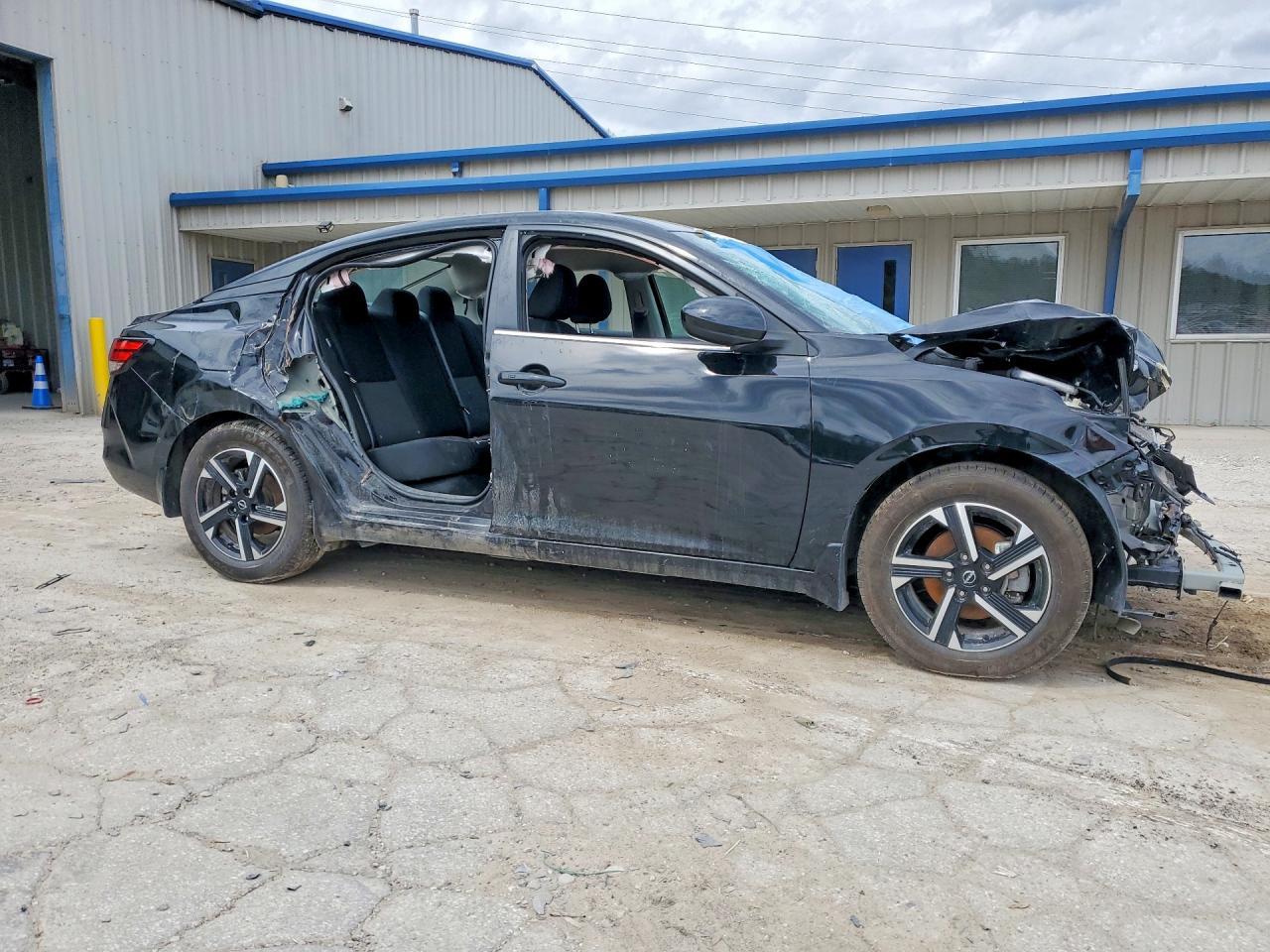 2025 Nissan Sentra Sv - Image 4