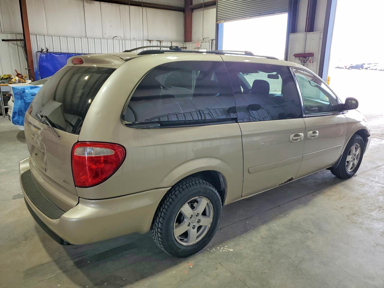 2007 Dodge Grand Caravan Sxt - Фото 3