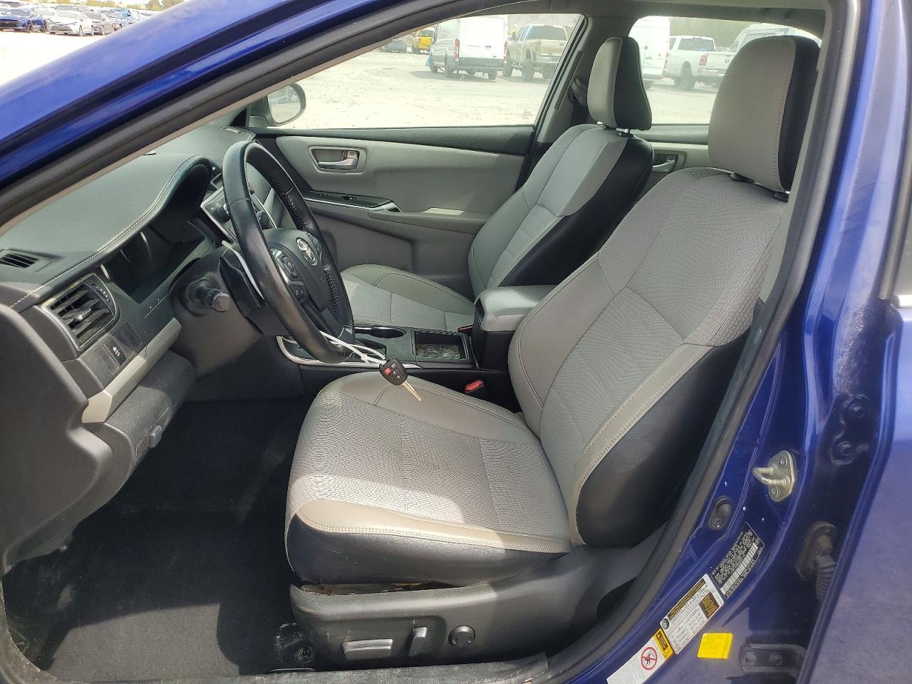 2016 Toyota Camry Le - Фото 7