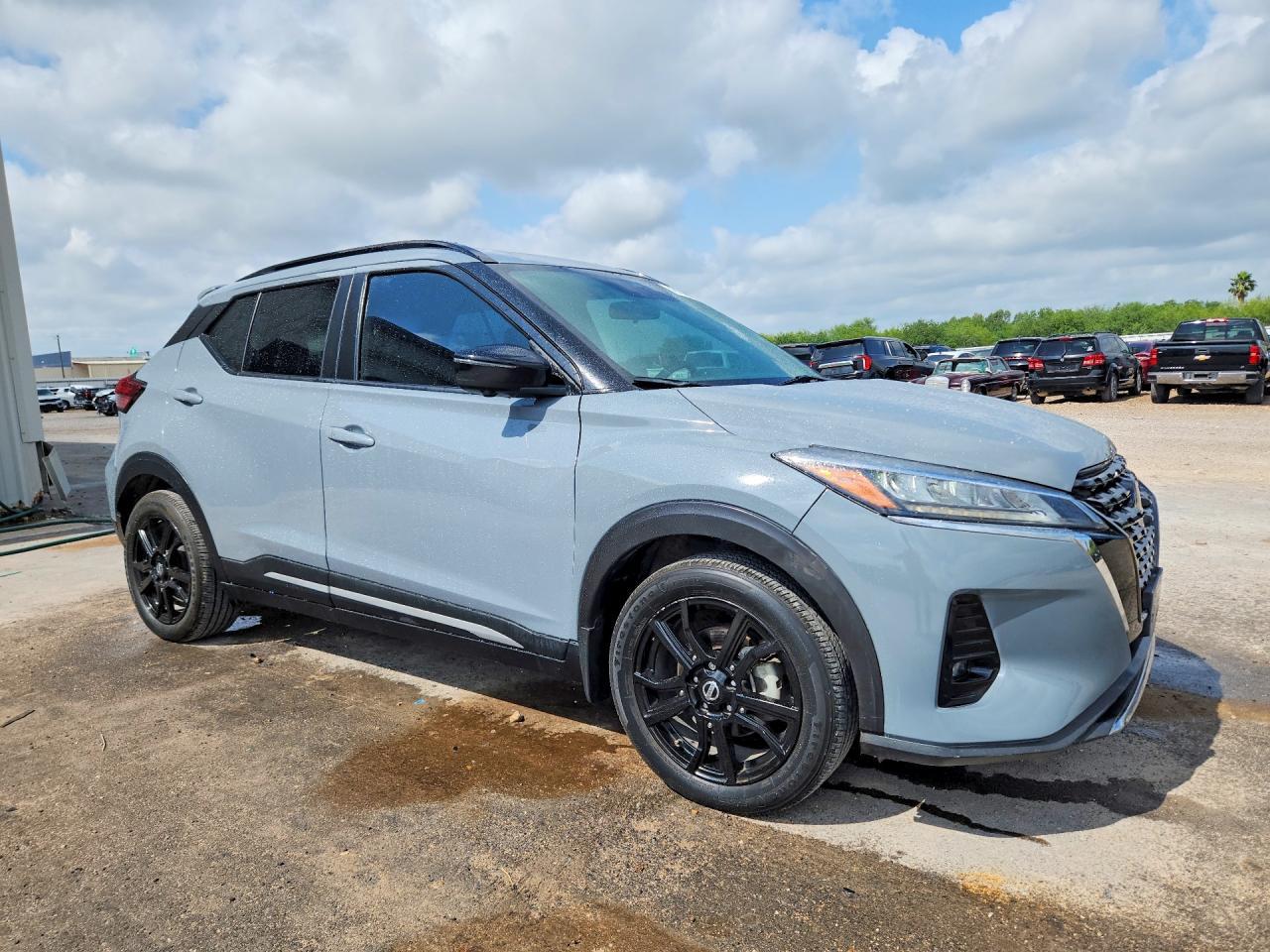 2021 Nissan Kicks Sr - Фото 4