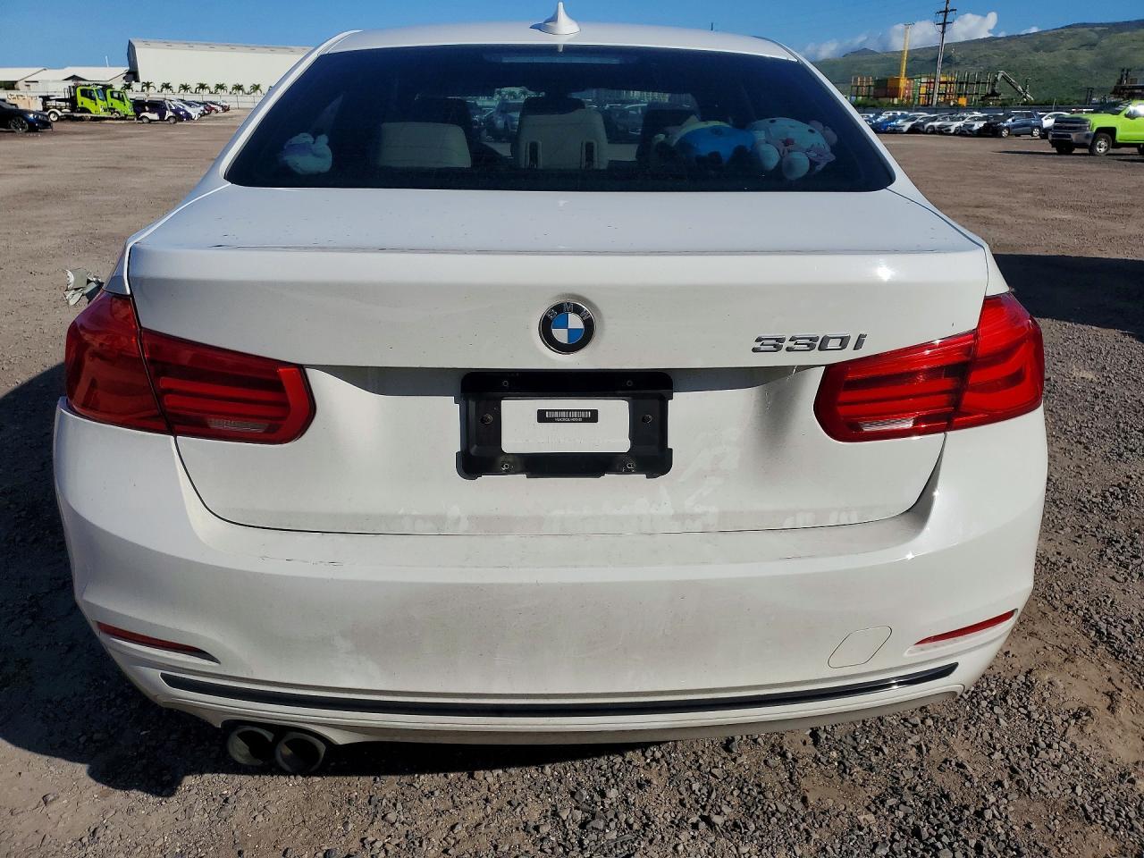 2017 BMW 330 I - Image 6