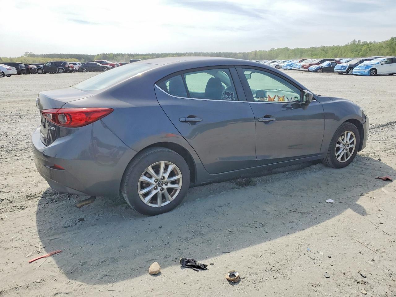 2016 Mazda 3 Sport - Image 3