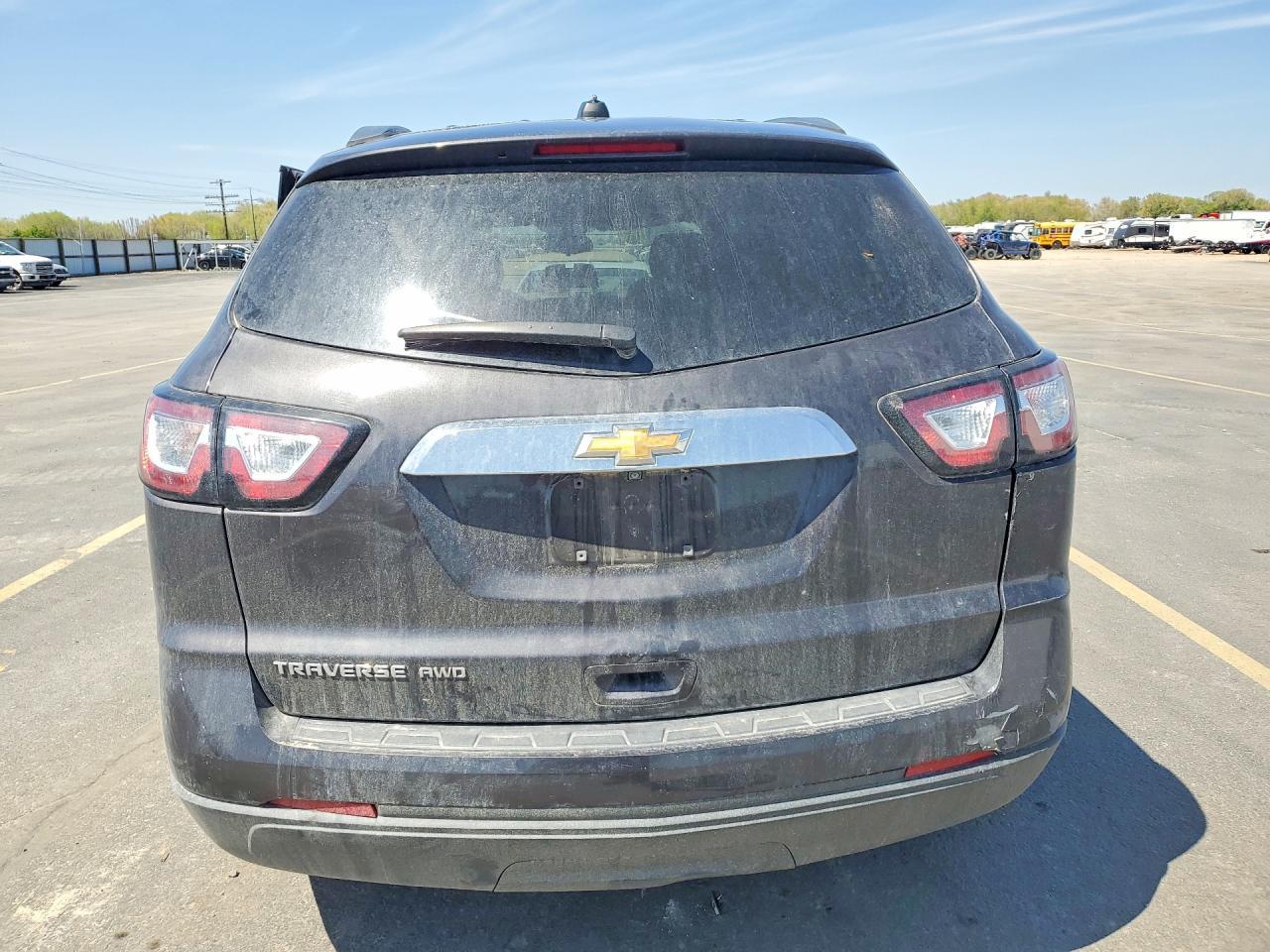 2017 Chevrolet Traverse Ls - Фото 6