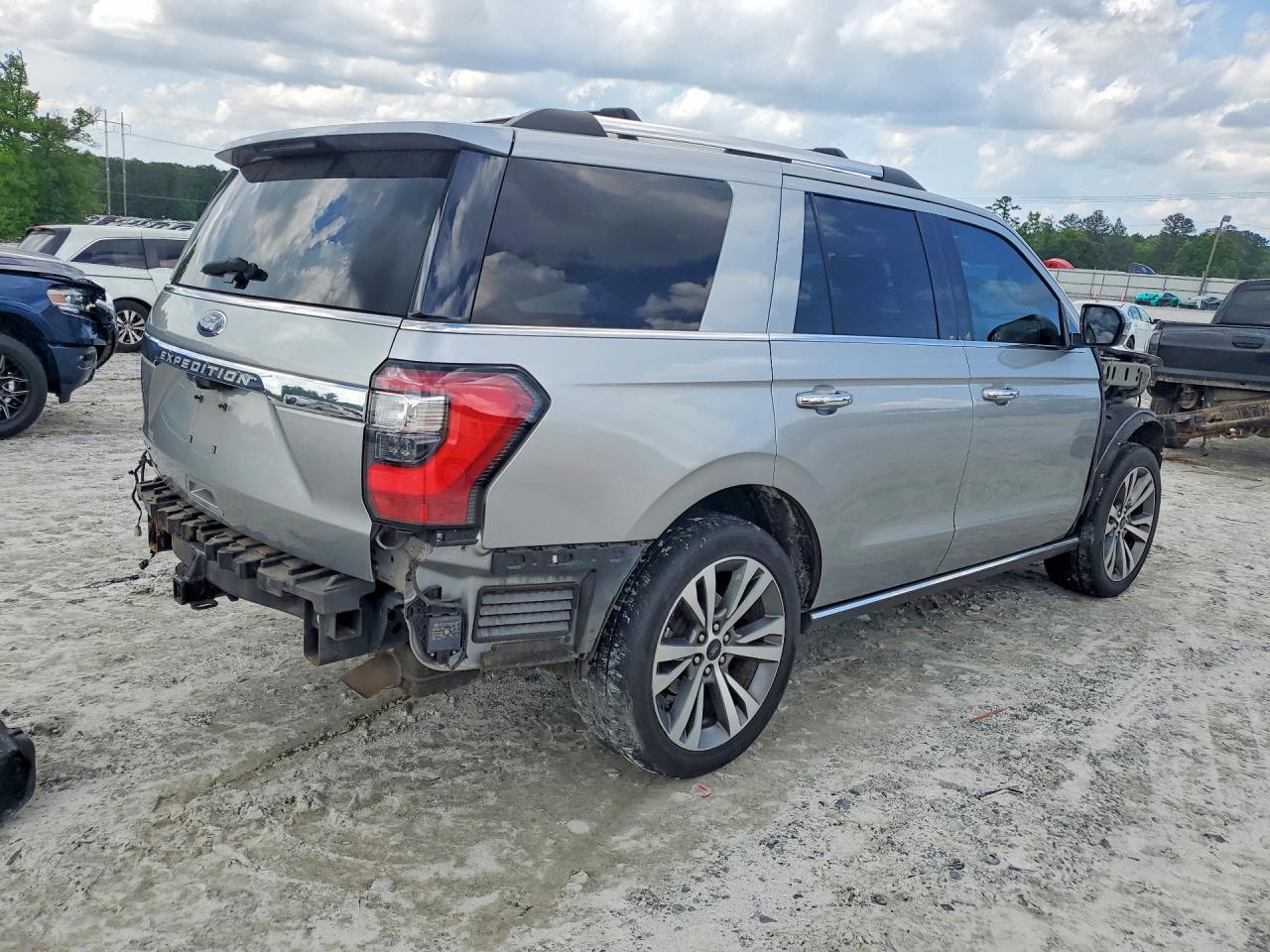 2020 Ford Expedition Limited - Image 3