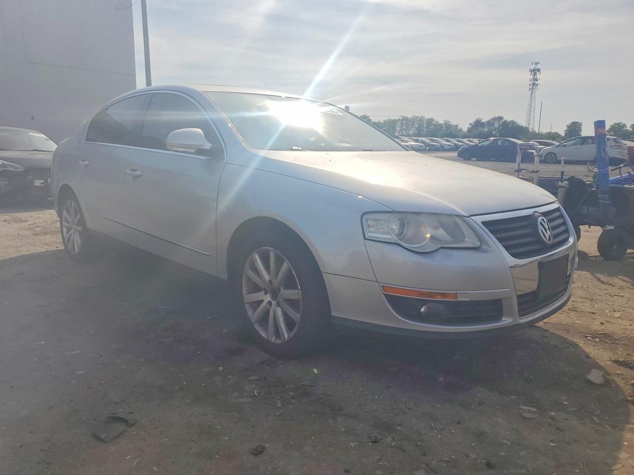 2010 Volkswagen Passat Komfort - Image 4