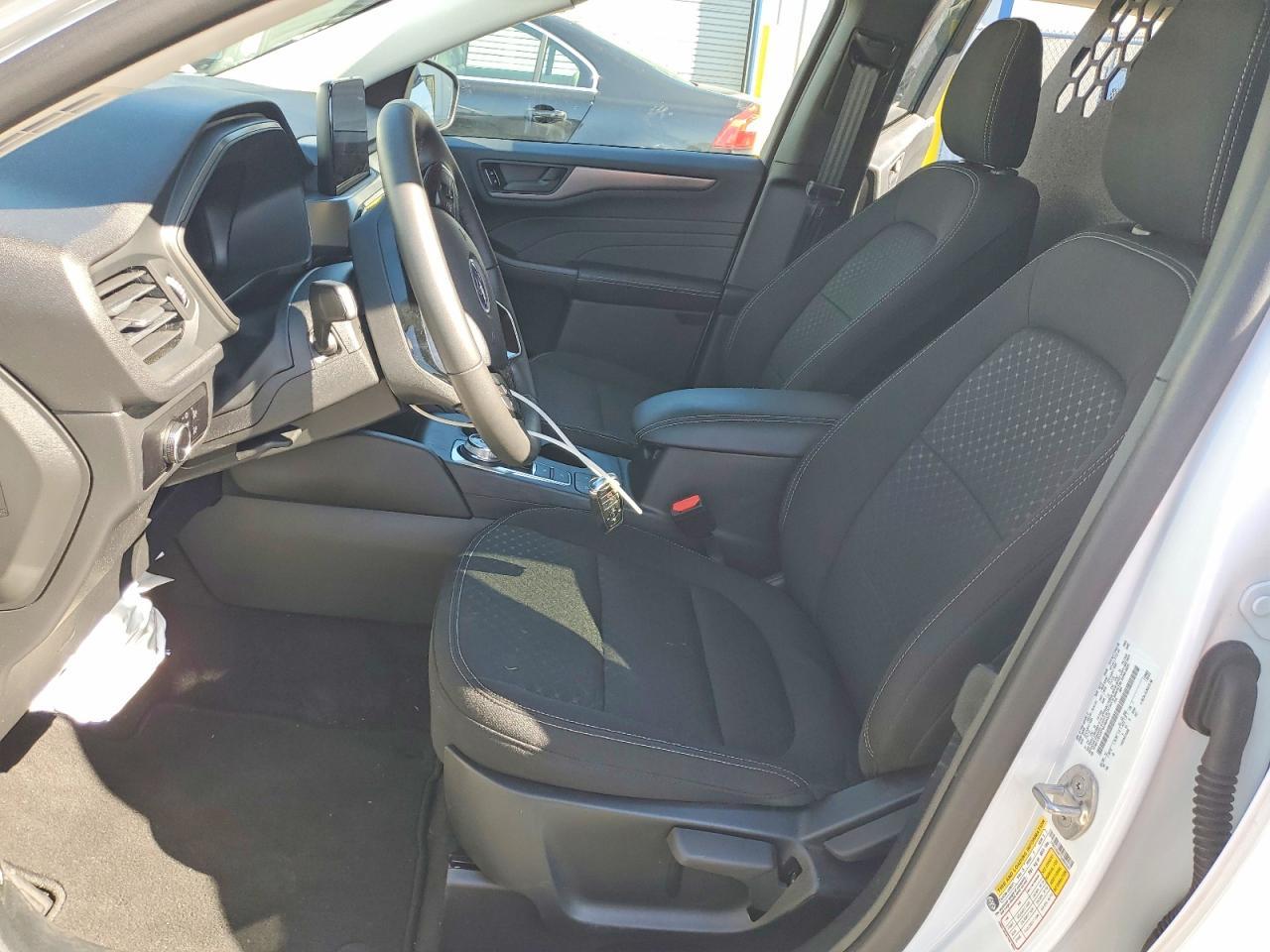 2025 Ford Escape Active - Image 7