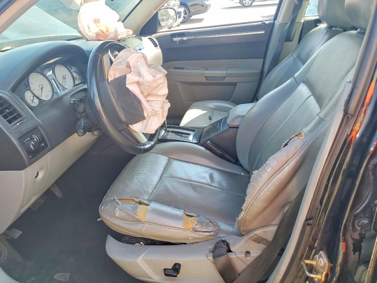 2006 Chrysler 300 Touring - Фото 7