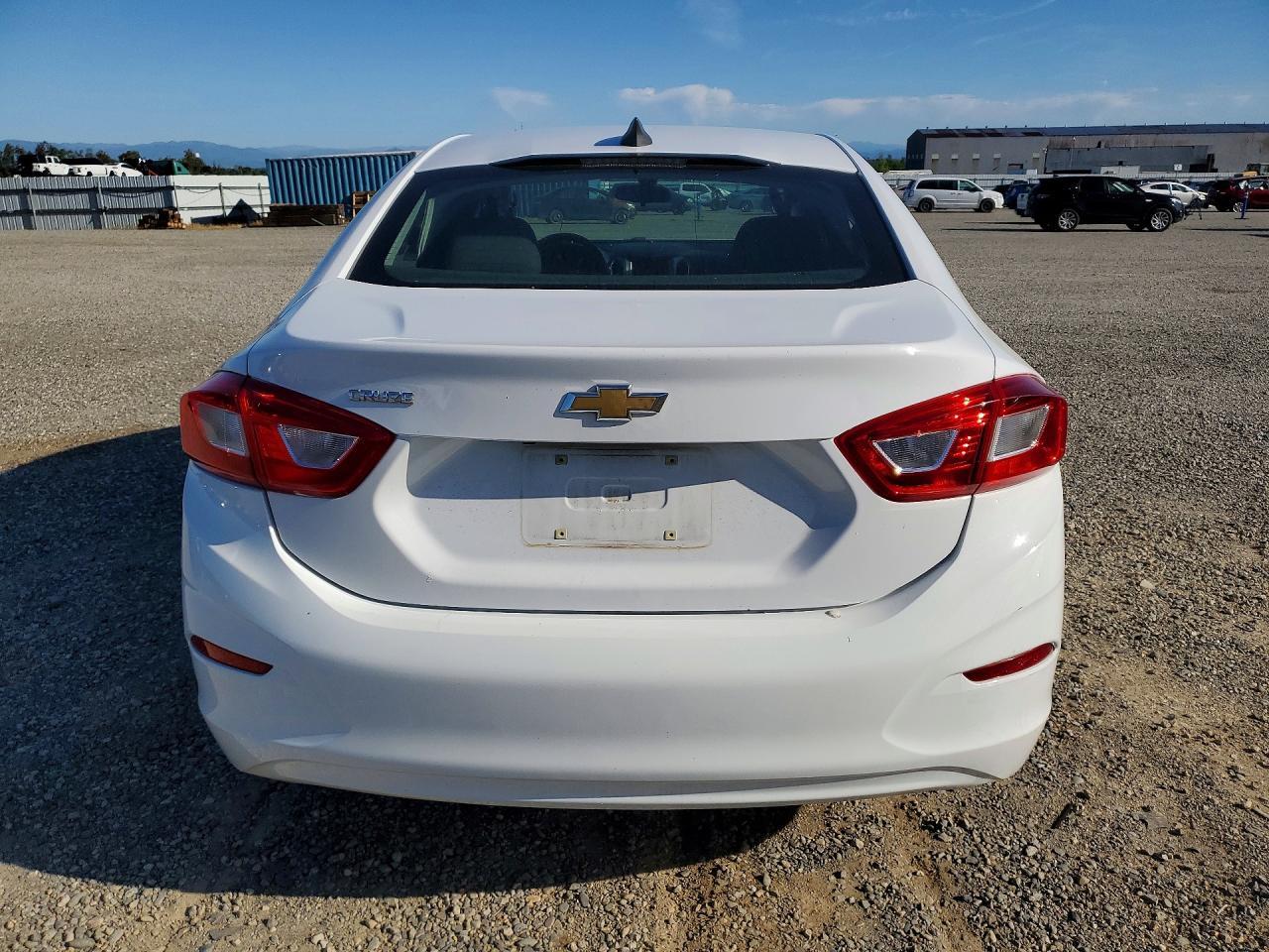 2017 Chevrolet Cruze Ls - Фото 6