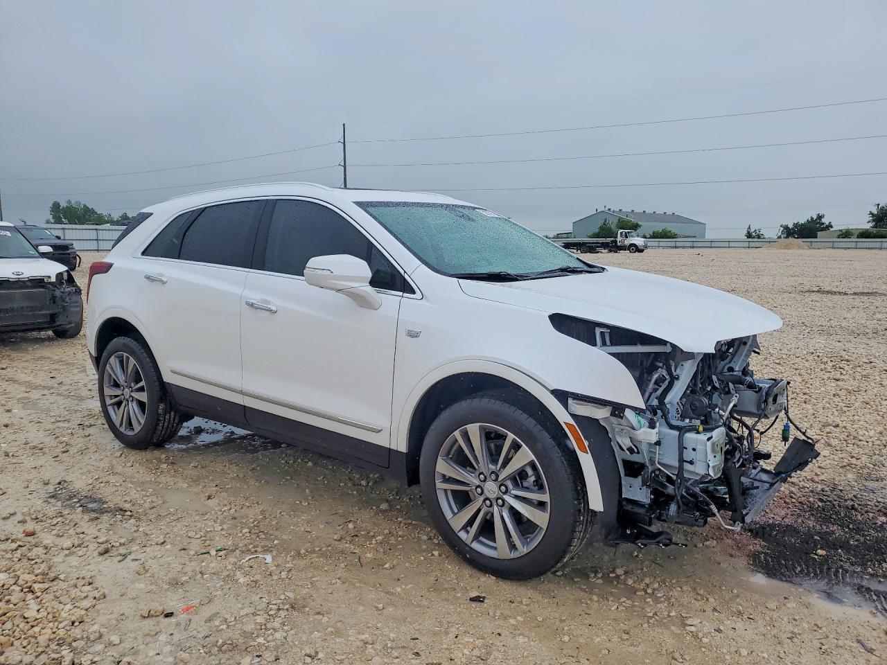 2025 Cadillac Xt5 Premium Luxury - Image 4