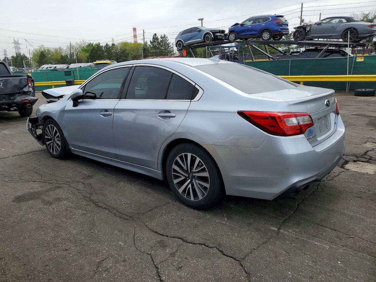 2018 Subaru Legacy 2.5I Premium - Image 2